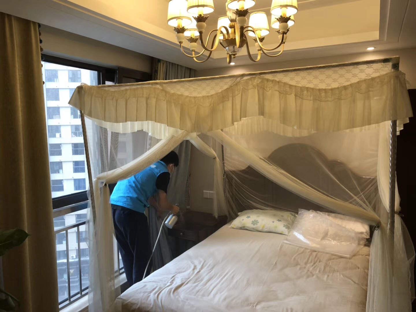 武漢市嘉凈鴻環(huán)?？萍加邢薰? style=