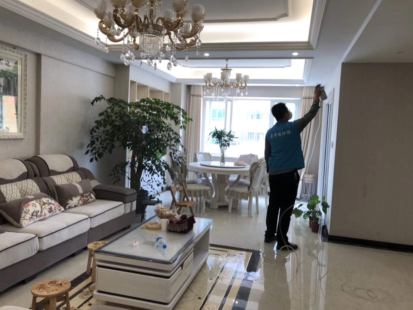 武漢市嘉凈鴻環(huán)?？萍加邢薰? style=