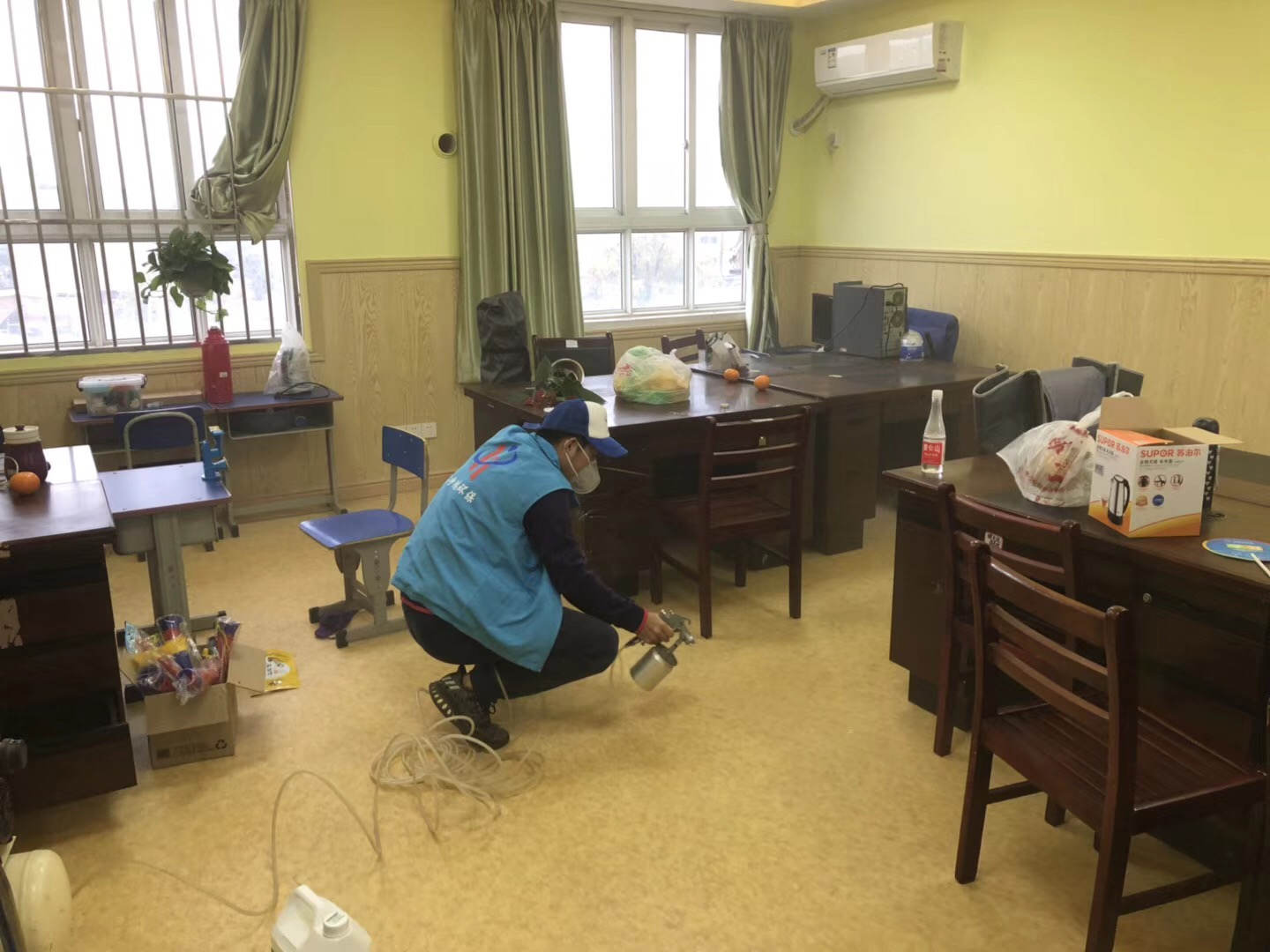 武漢市嘉凈鴻環(huán)?？萍加邢薰? style=