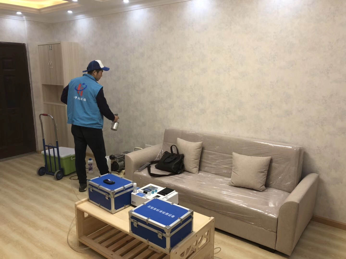 武漢市嘉凈鴻環(huán)?？萍加邢薰? style=