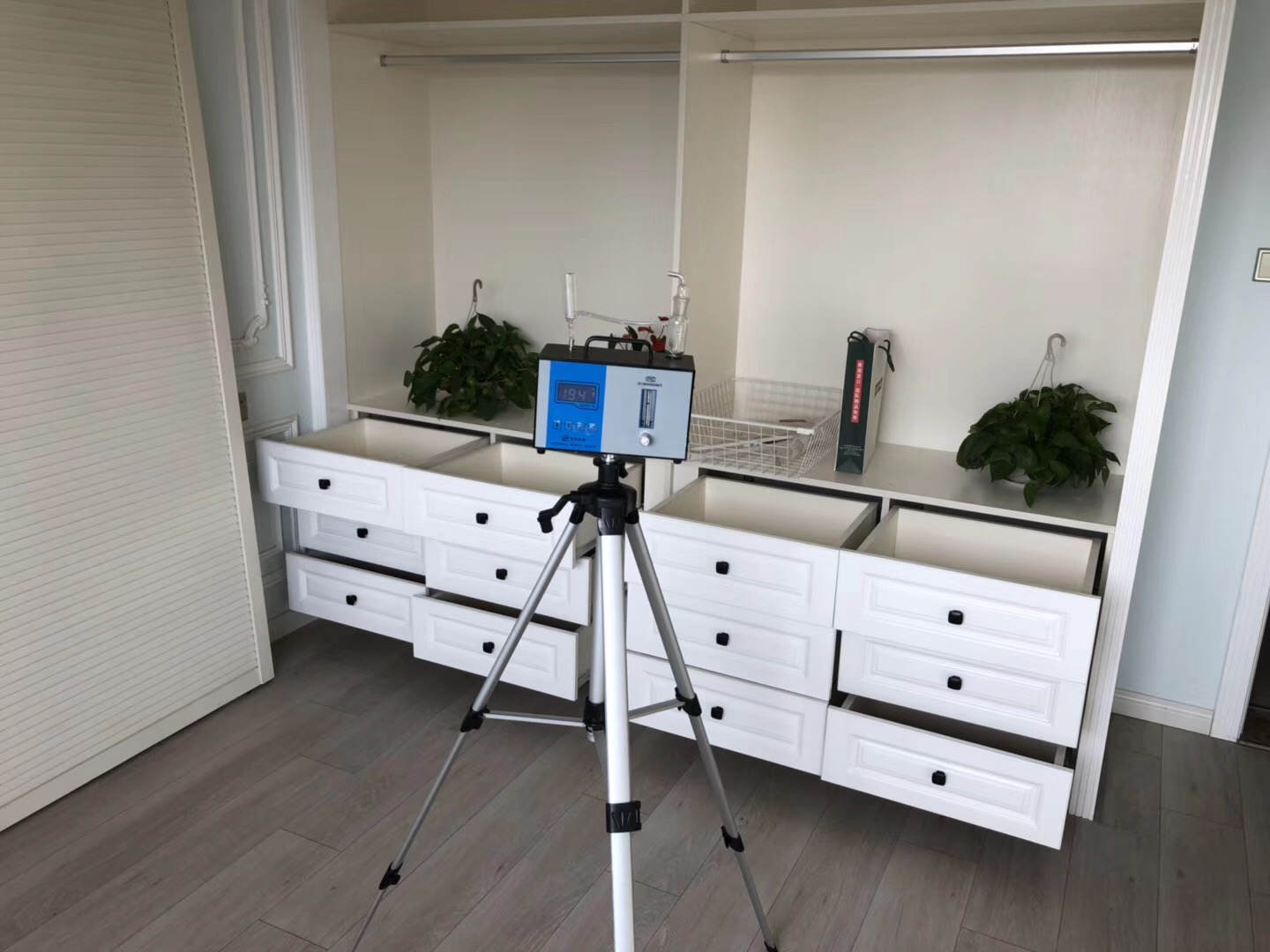 武漢市嘉凈鴻環(huán)?？萍加邢薰? style=