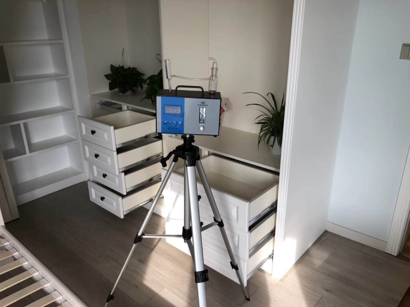 武漢市嘉凈鴻環(huán)?？萍加邢薰? style=