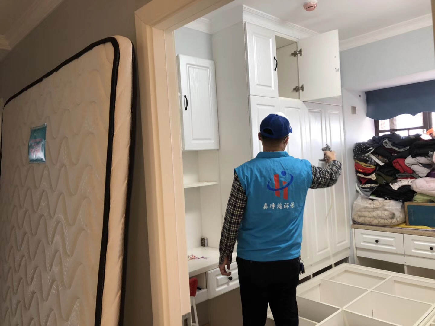 武漢市嘉凈鴻環(huán)?？萍加邢薰? style=