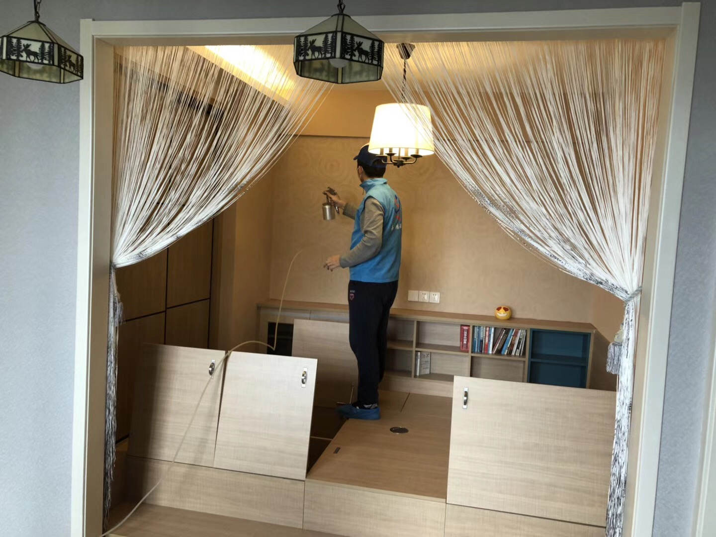 武漢市嘉凈鴻環(huán)?？萍加邢薰? style=