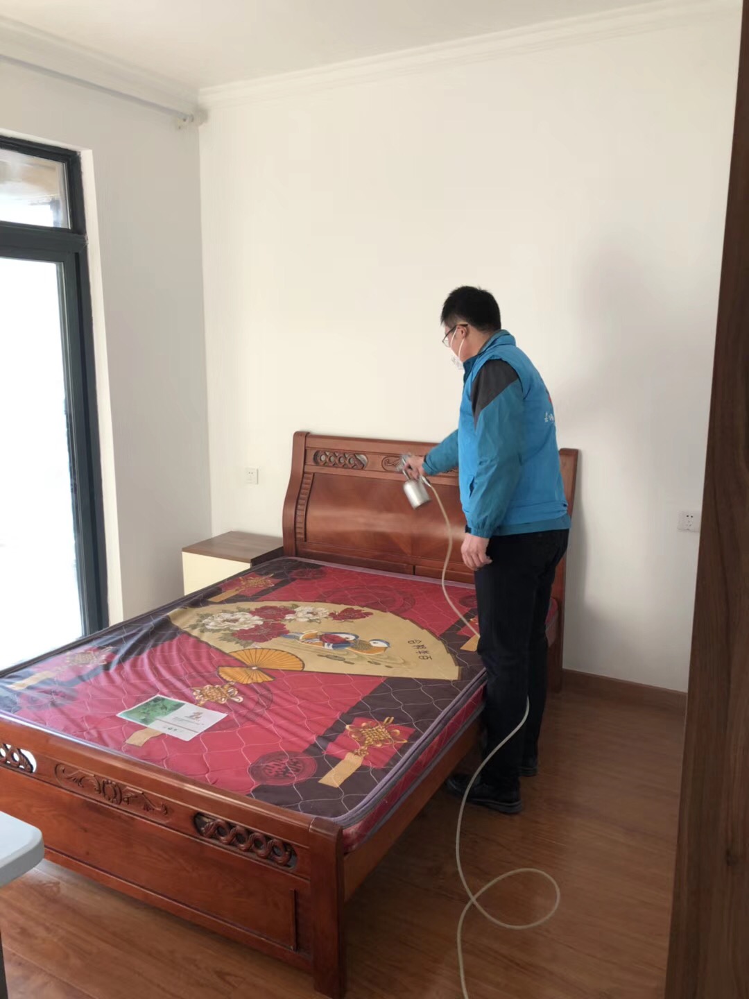 武漢市嘉凈鴻環(huán)?？萍加邢薰? style=