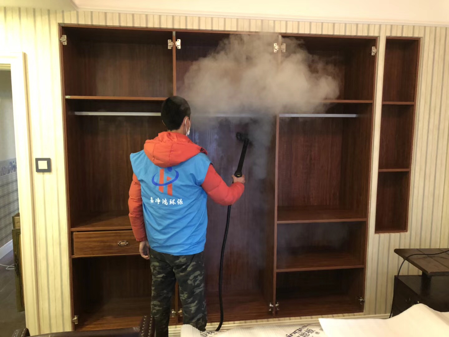 武漢市嘉凈鴻環(huán)?？萍加邢薰? style=