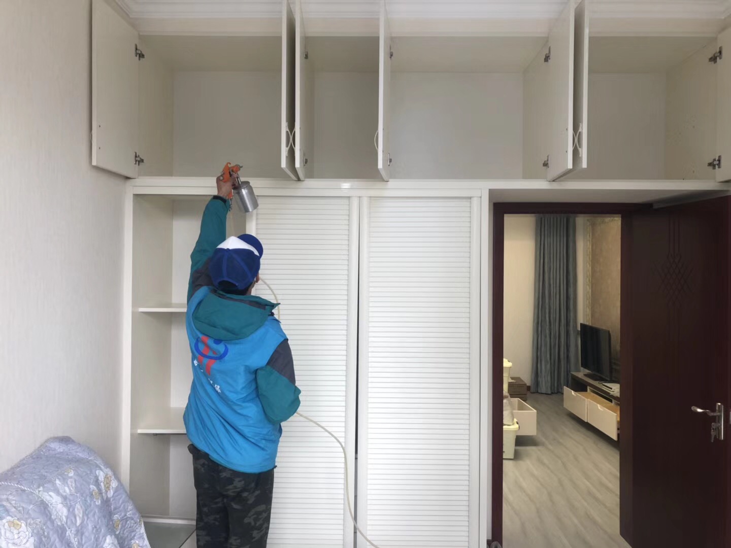 武漢市嘉凈鴻環(huán)?？萍加邢薰? style=