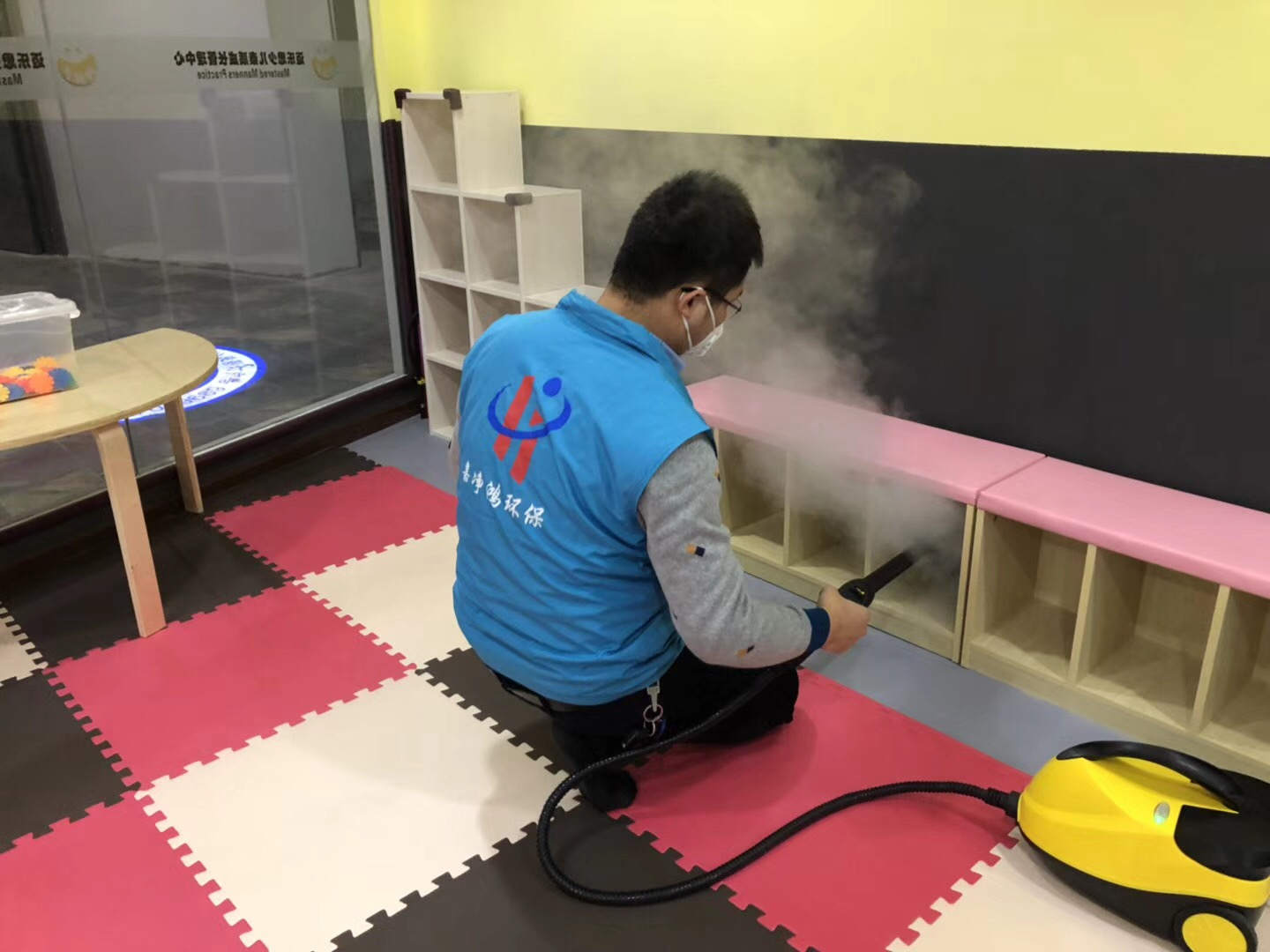 武漢市嘉凈鴻環(huán)?？萍加邢薰? style=