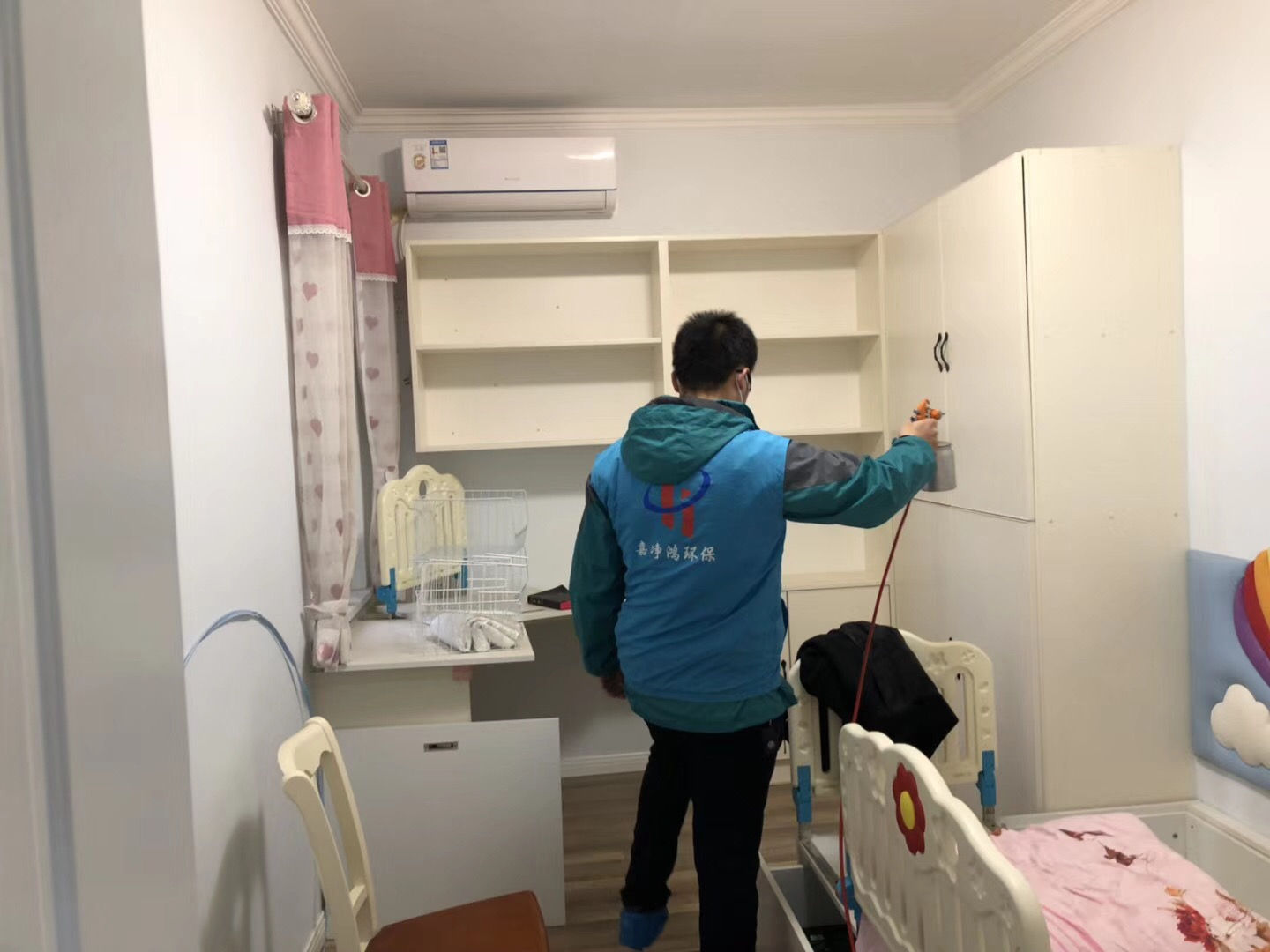 武漢市嘉凈鴻環(huán)?？萍加邢薰? style=