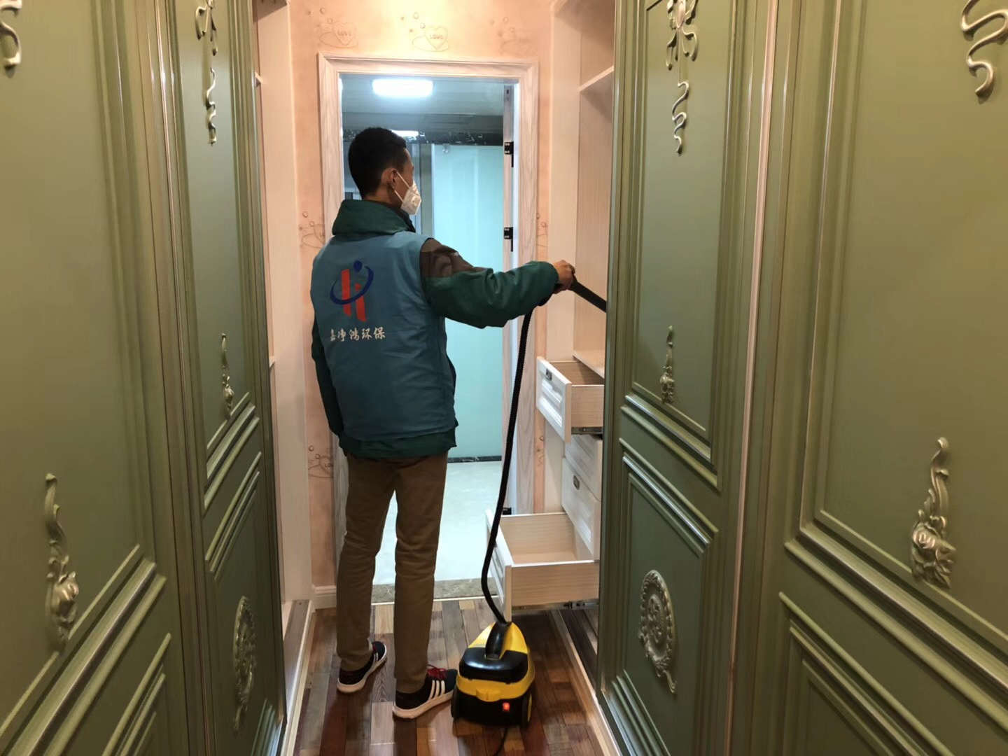 武漢市嘉凈鴻環(huán)?？萍加邢薰? style=