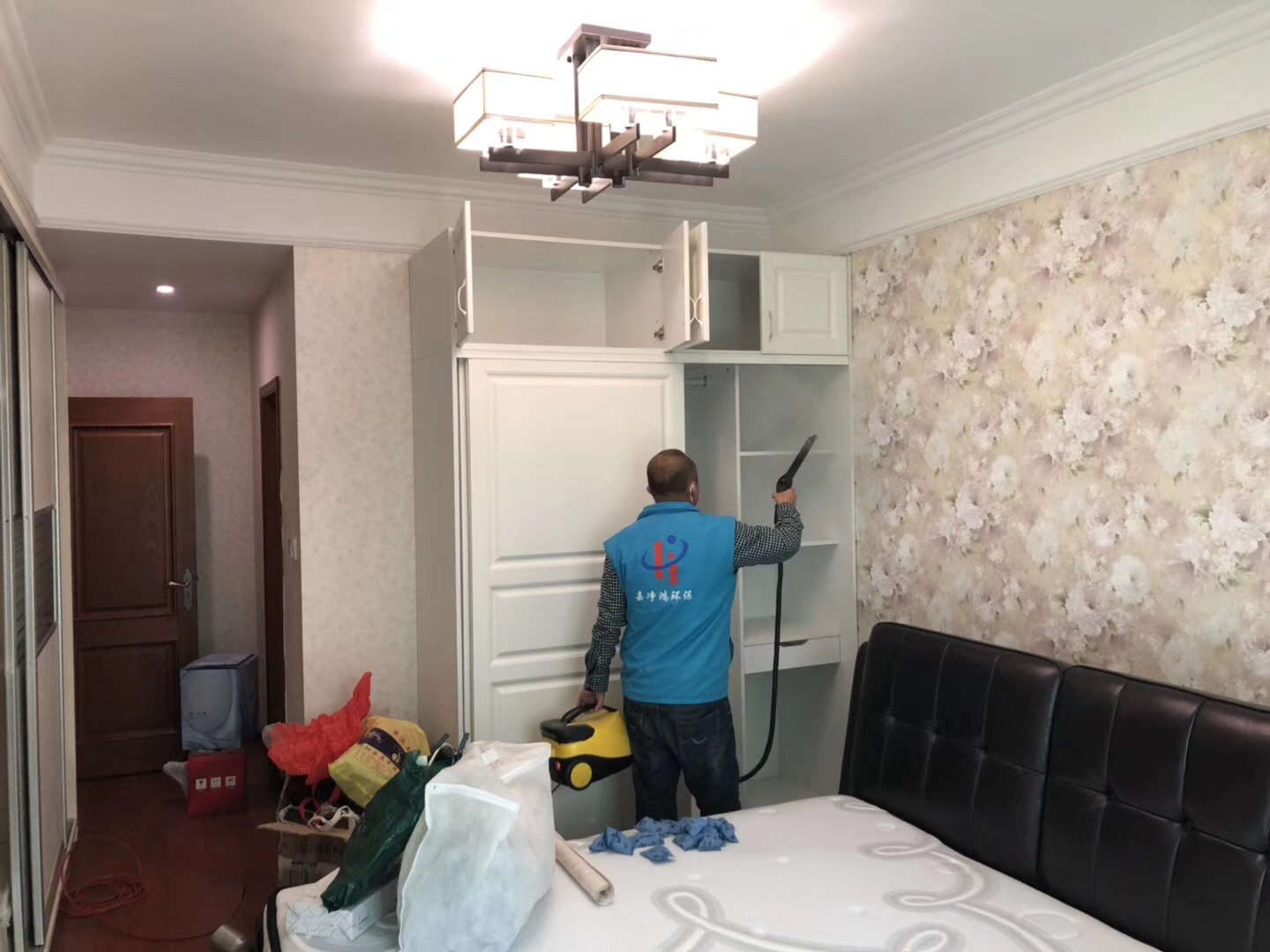 武漢市嘉凈鴻環(huán)?？萍加邢薰? style=