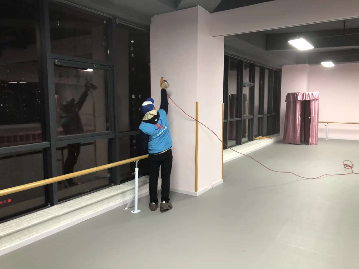 武漢市嘉凈鴻環(huán)?？萍加邢薰? style=