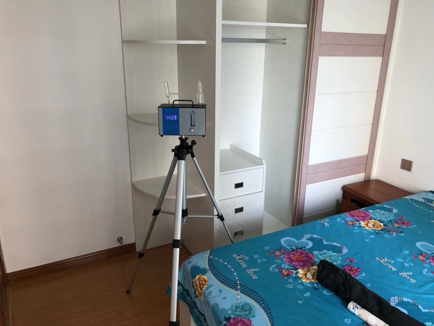 武漢市嘉凈鴻環(huán)?？萍加邢薰? style=