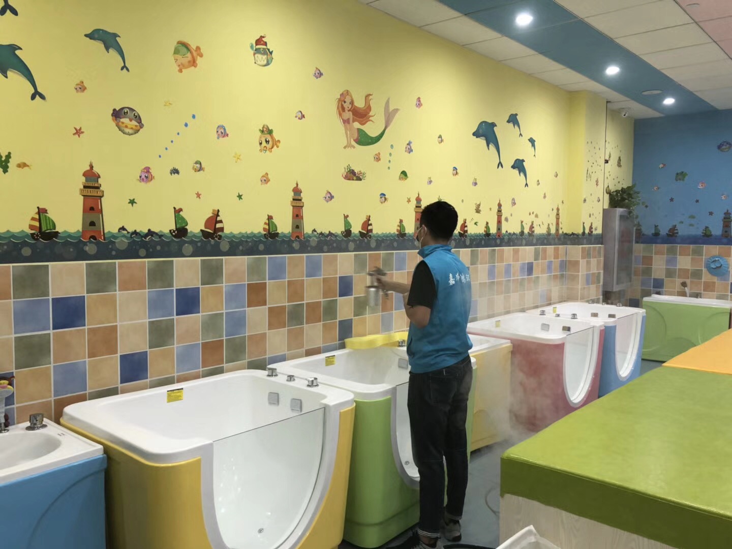 武漢市嘉凈鴻環(huán)?？萍加邢薰? style=