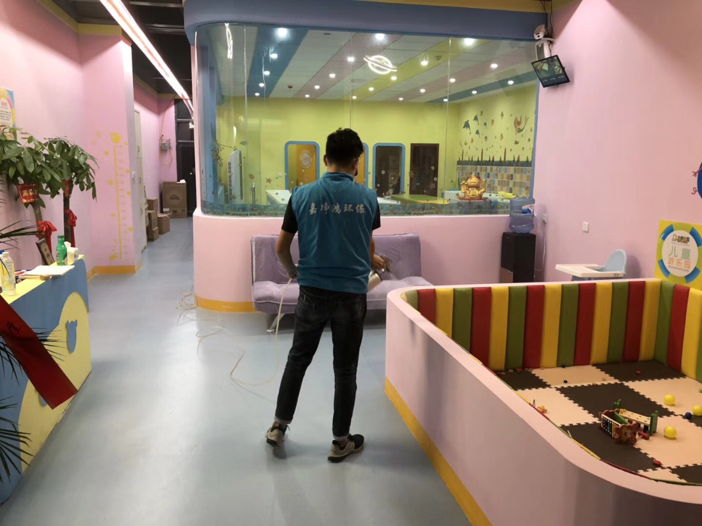 武漢市嘉凈鴻環(huán)?？萍加邢薰? style=