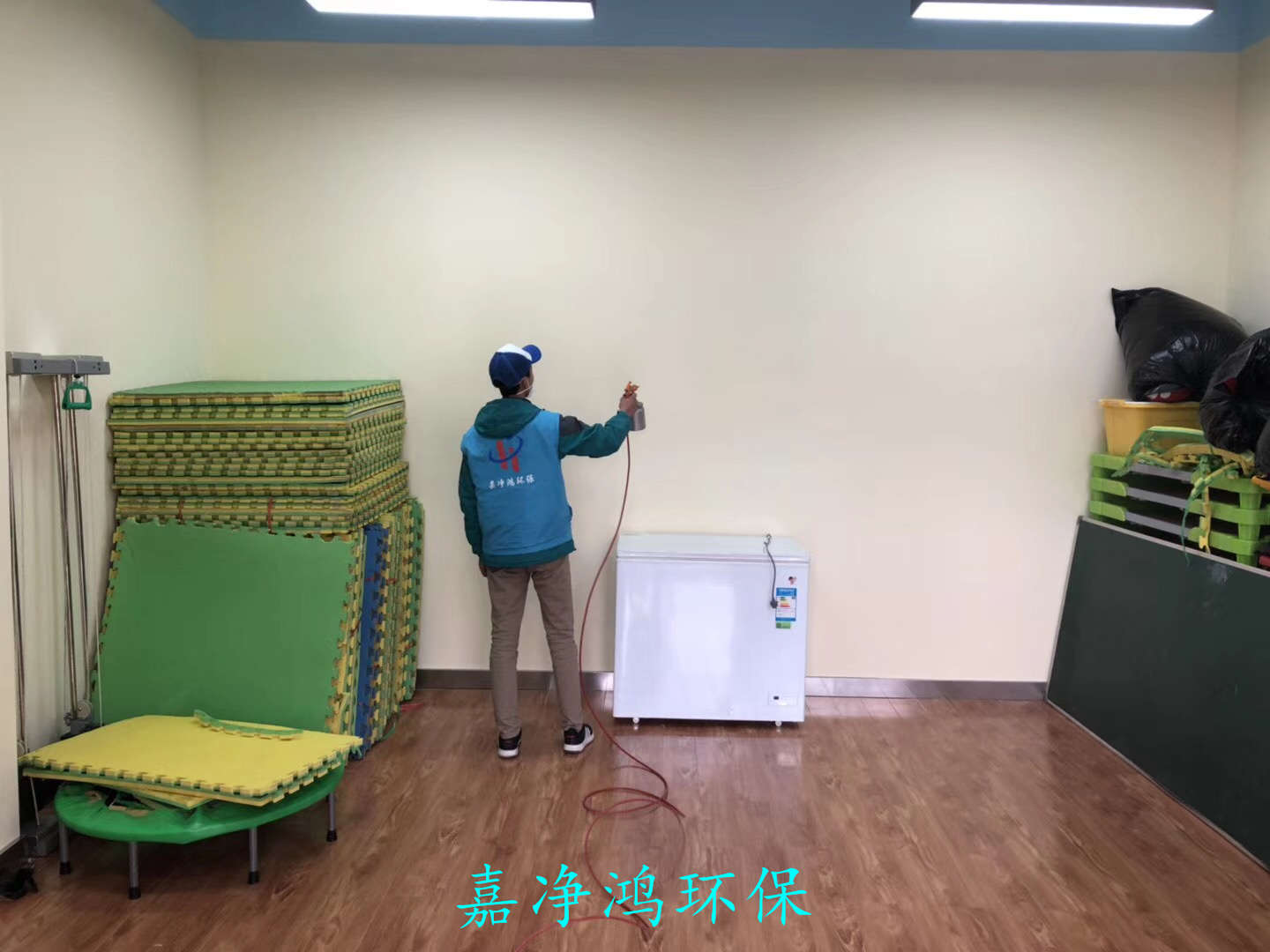 武漢市嘉凈鴻環(huán)?？萍加邢薰? style=