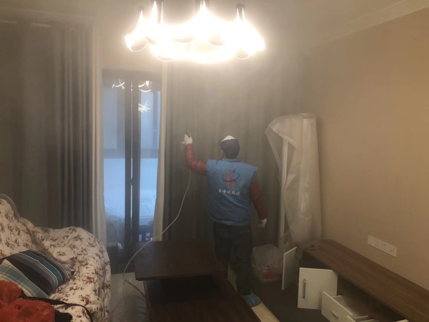 武漢市嘉凈鴻環(huán)?？萍加邢薰? style=